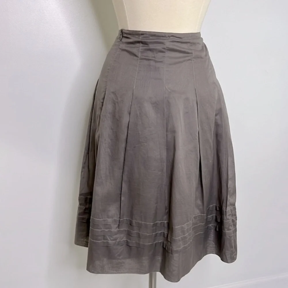 Banana Republic Factory gray cotton pleated skirt size 12